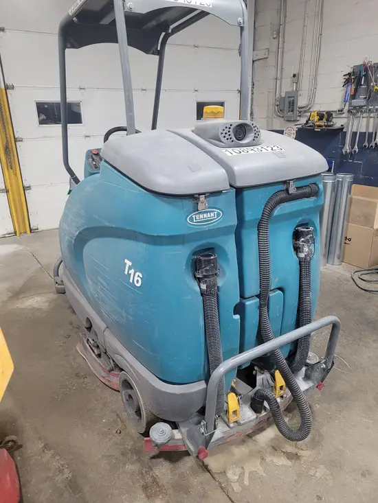 2019 Tennant T-16 Sweeper
