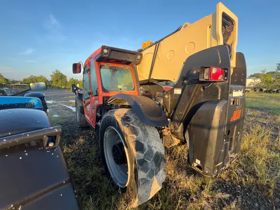 2019 JLG 1055 Forklift