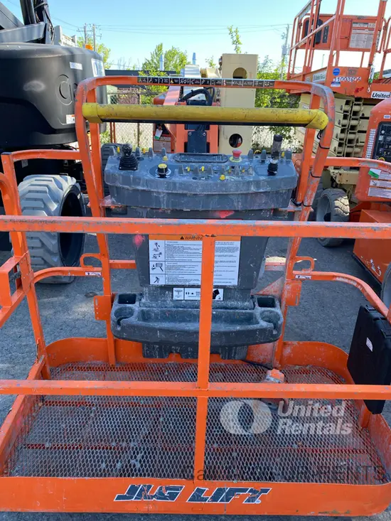2017 JLG E450AJ Articulating Boom Lift