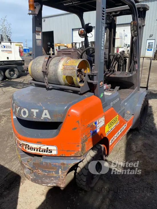 2019 Toyota 8FGU25 Warehouse Forklift