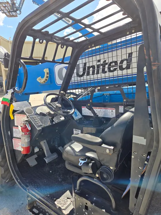 2016 Genie GTH-844 Forklift