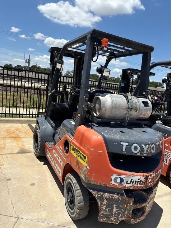 2019 Toyota 8FGU25 Warehouse Forklift