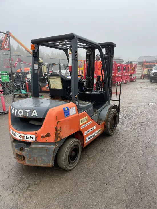 2019 Toyota 8FDU30 Warehouse Forklift
