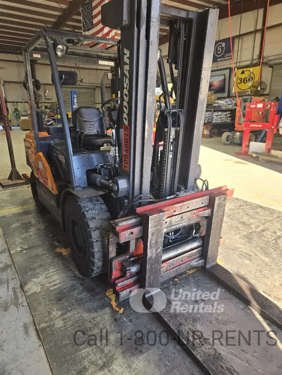 2019 Doosan D45S-7 Warehouse Forklift