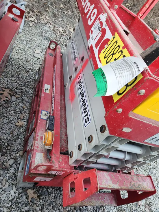 2018 MEC MICRO 19 Scissor Lift