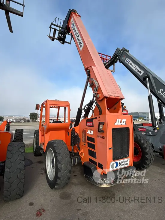 2018 SKYTRAK 6042 Forklift
