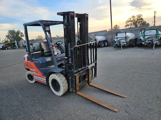 2019 Toyota 8FGU25 Warehouse Forklift