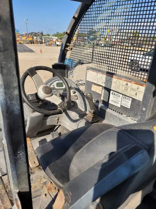 2016 Genie GTH-1256 Forklift