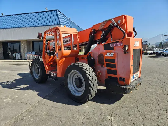 2017 SKYTRAK 6042 Forklift