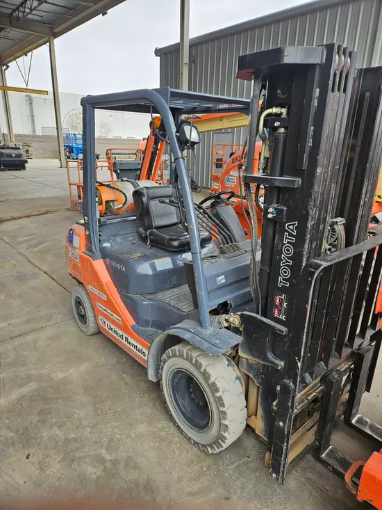 2019 Toyota 8FGU25 Warehouse Forklift