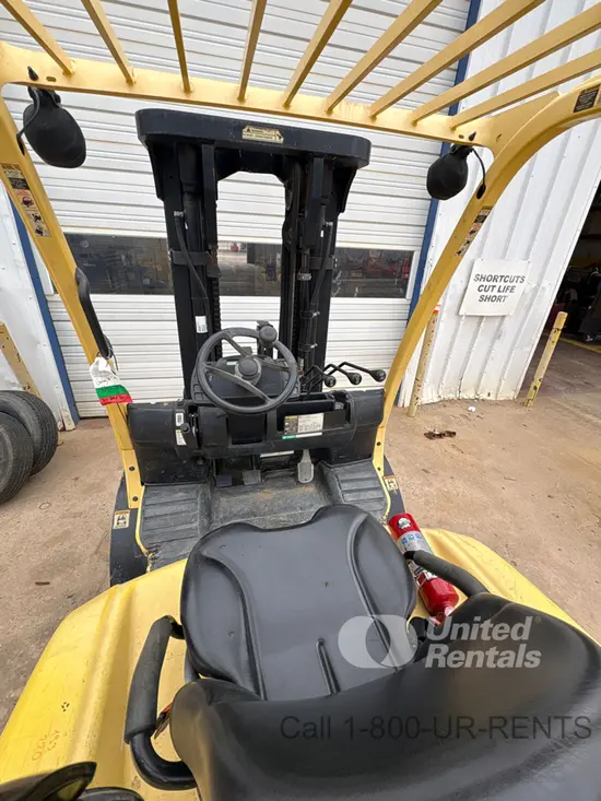 2016 HYSTER H80FT Warehouse Forklift