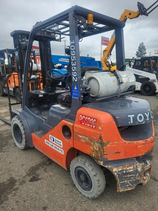 2019 Toyota 8FGU25 Warehouse Forklift