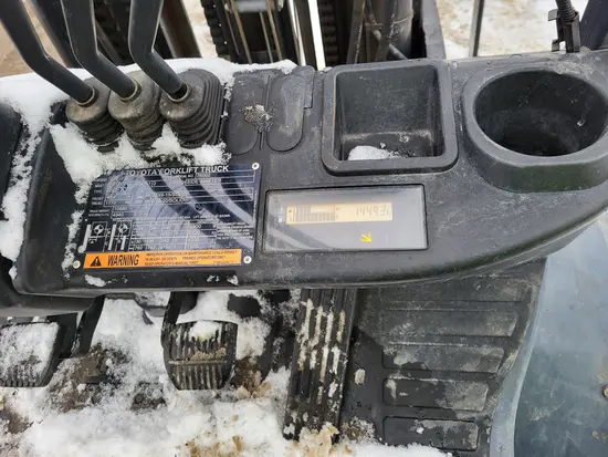 2019 Toyota 8FGU30 Warehouse Forklift