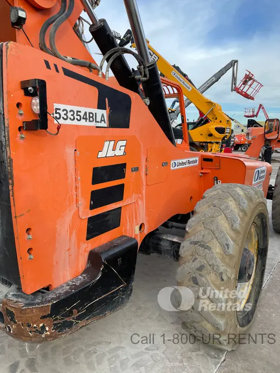 2017 SKYTRAK 8042 Forklift
