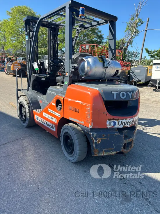 2020 Toyota 8FGU30 Warehouse Forklift