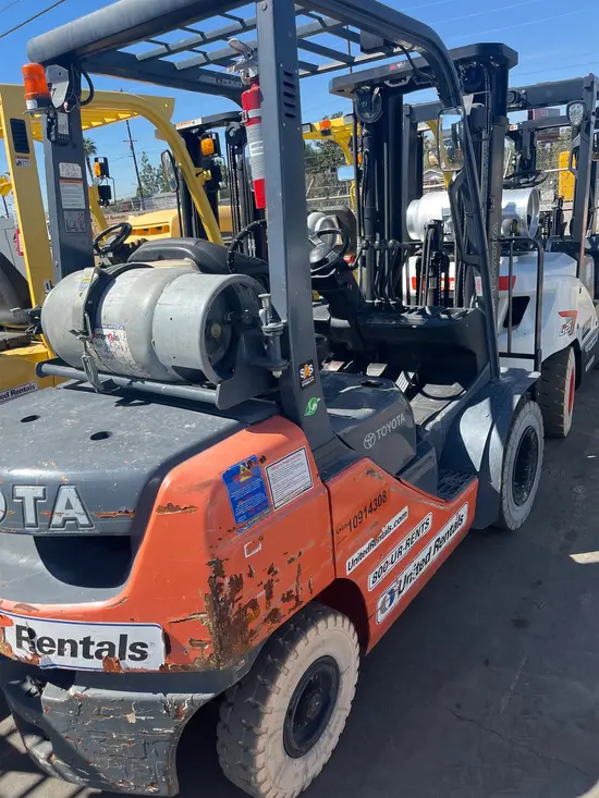 2019 Toyota 8FGU25 Warehouse Forklift