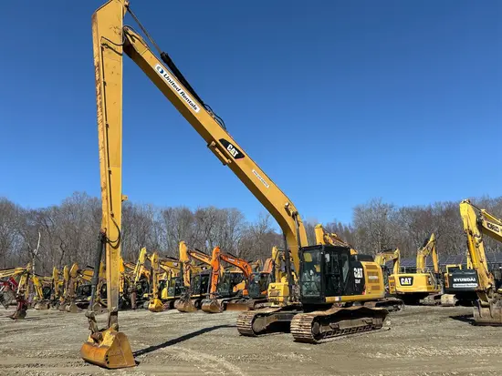 2015 CAT 326FL Excavator