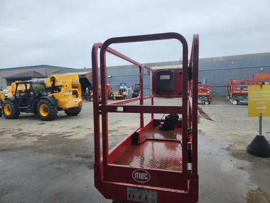 2018 MEC MICRO 19 Scissor Lift