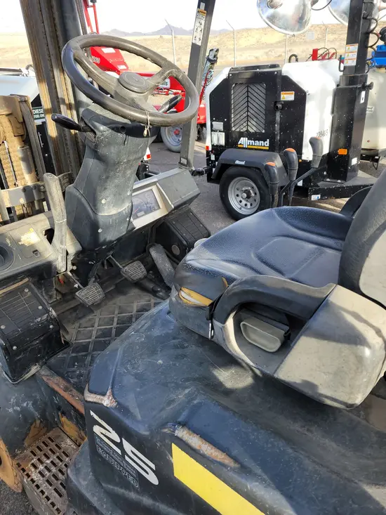 2019 Doosan G25P-7DF Warehouse Forklift