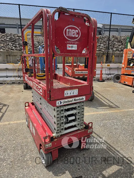 2018 MEC MICRO 19 Scissor Lift