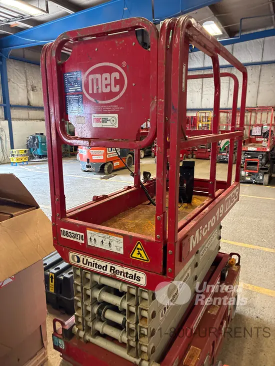 2018 MEC MICRO 19 Scissor Lift