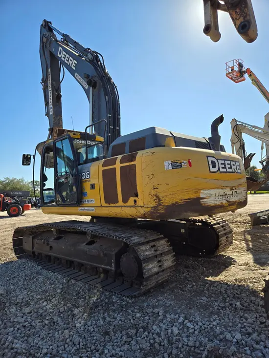 2018 John Deere 300G LC Excavator