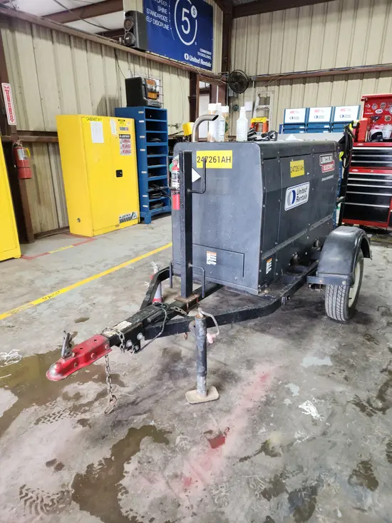 2020 Lincoln Electric DUAL MAVERICK Welder