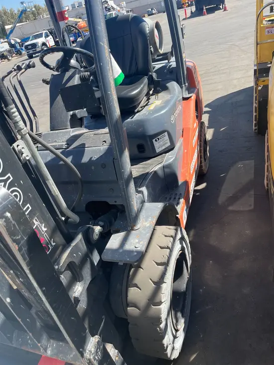 2019 Toyota 8FGU25 Warehouse Forklift