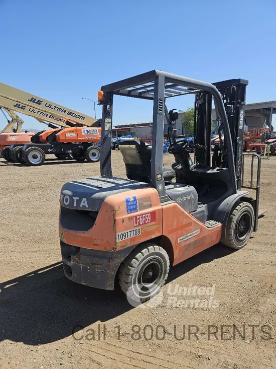 2019 Toyota 8FDU30 Warehouse Forklift