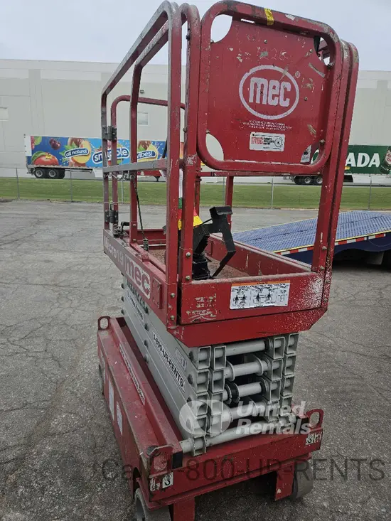 2019 MEC MICRO 19 Scissor Lift