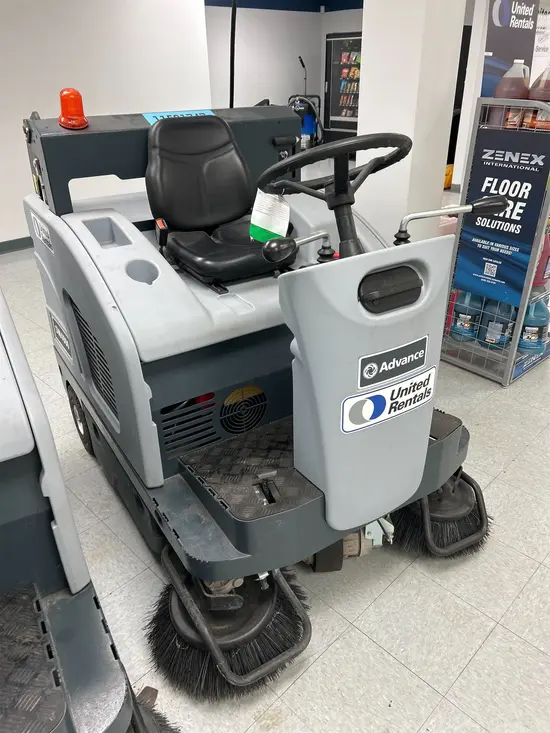 2022 Clarke SW4000 49 Sweeper