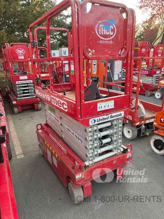2019 MEC MICRO 19 Scissor Lift