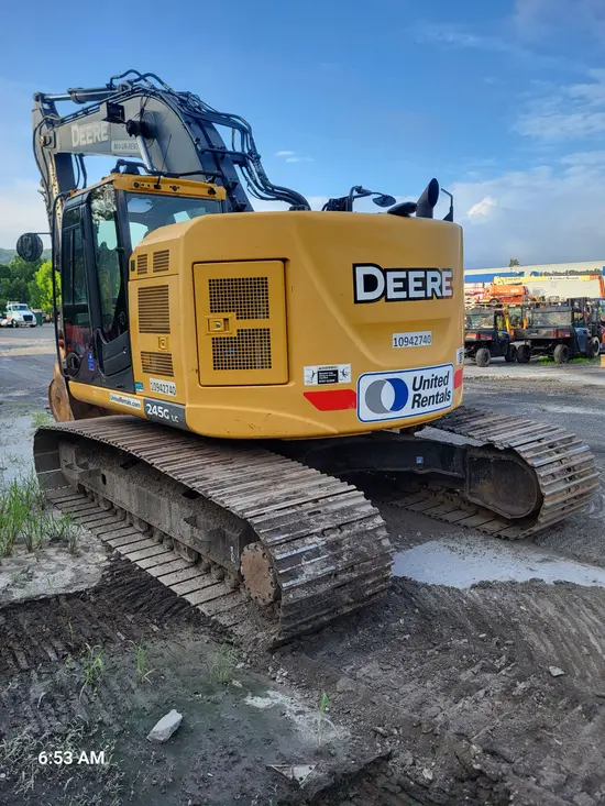 2019 John Deere 245G LC Excavator