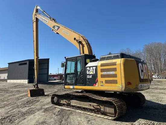 2015 CAT 326FL Excavator