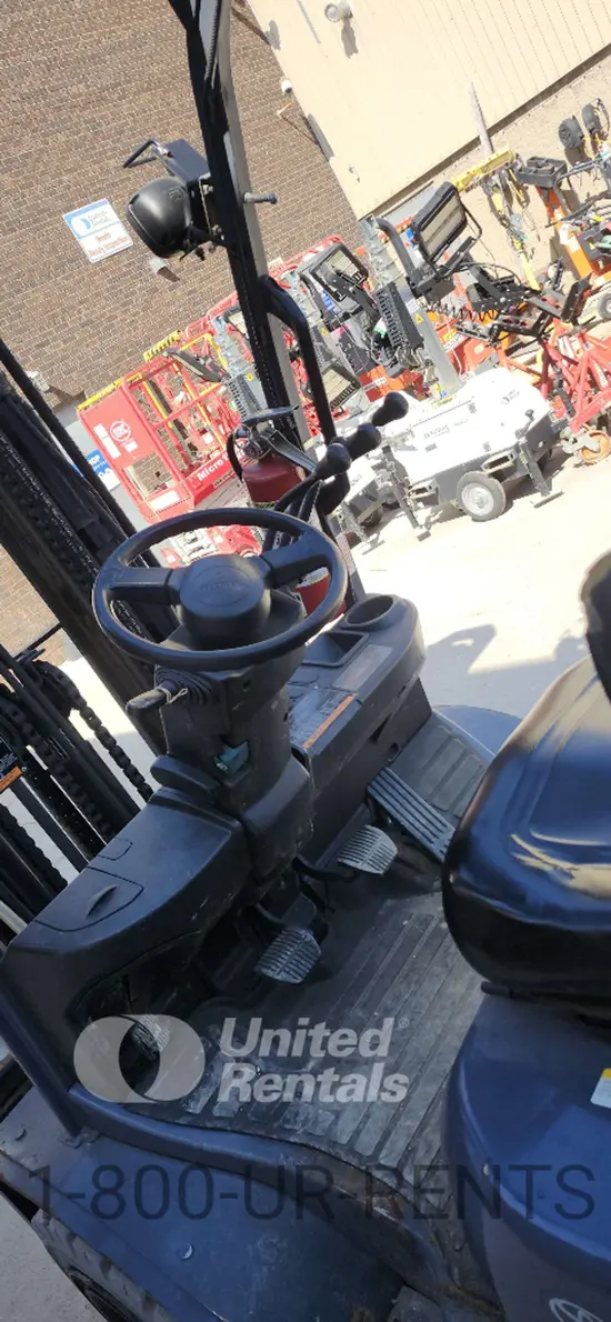2020 Toyota 8FGU30 Warehouse Forklift