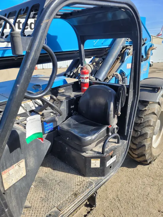 2015 Genie GTH-1056 Forklift