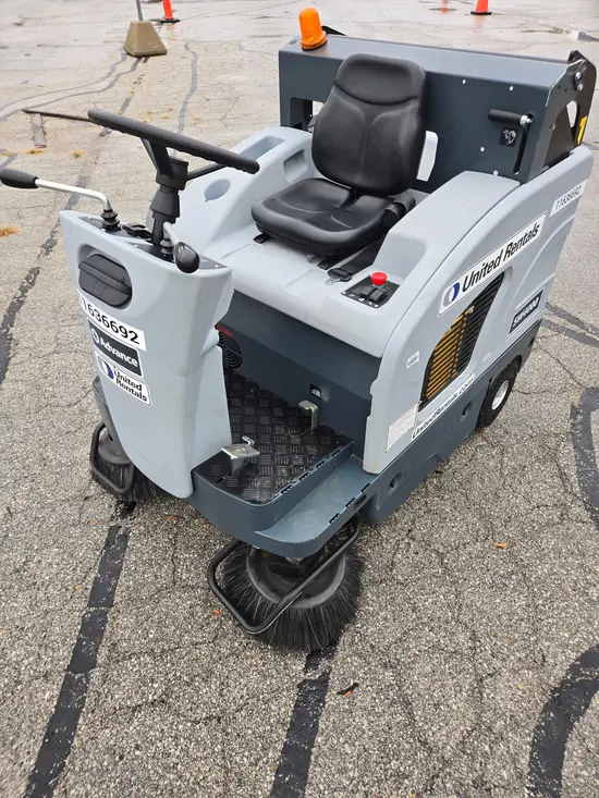 2023 Clarke SW4000 49 Sweeper