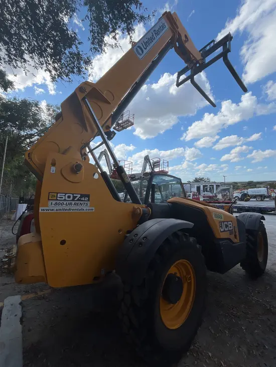 2017 JCB 507-42 Forklift