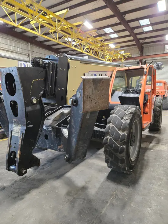 2016 JLG 1055 Forklift