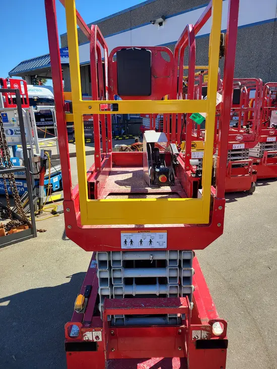 2018 MEC MICRO 19 Scissor Lift