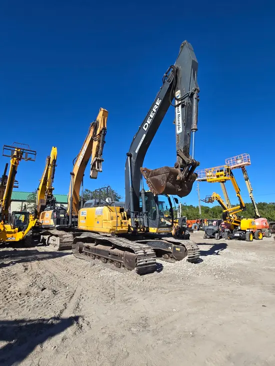 2018 John Deere 300G LC Excavator
