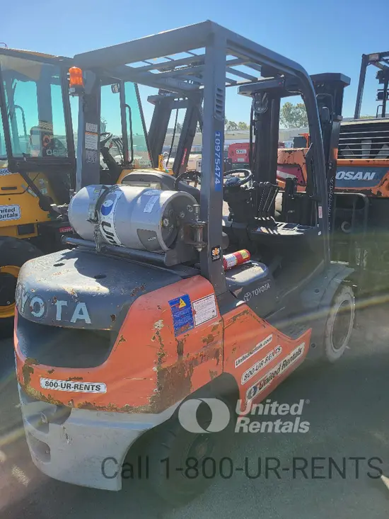 2019 Toyota 8FGU25 Warehouse Forklift