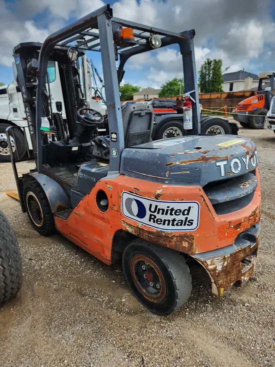 2019 Toyota 8FD35U Warehouse Forklift