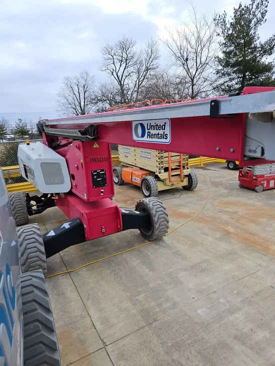 2016 MEC 60J-E Boom Lift
