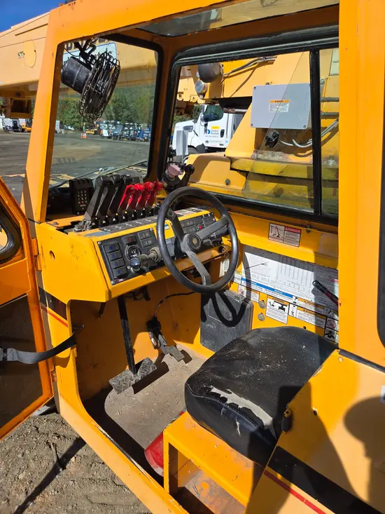 2015 Broderson IC-200-3H