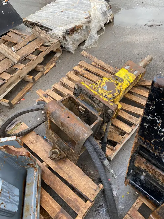 2021 Epiroc SB 452 Attachment