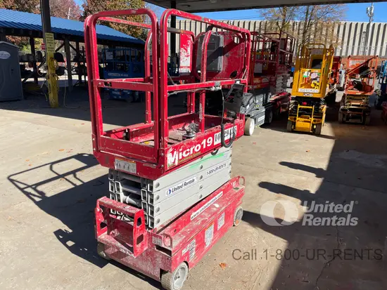 2019 MEC MICRO 19 Scissor Lift