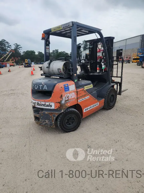 2019 Toyota 8FGU25 Warehouse Forklift