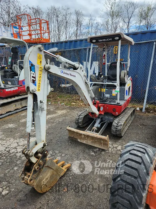 2022 Takeuchi TB20E Mini Excavator