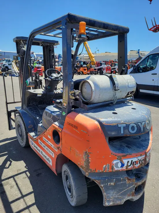 2018 Toyota 8FGU25 Warehouse Forklift
